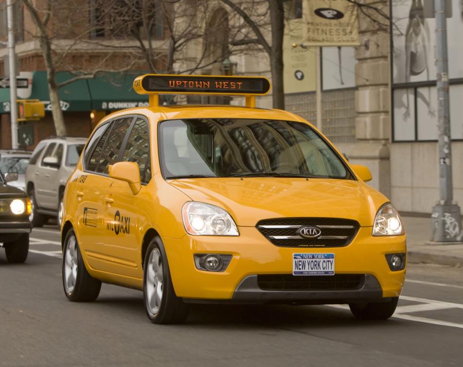  Kia Rondo Taxi 2007 года  (фото 34 из 45)